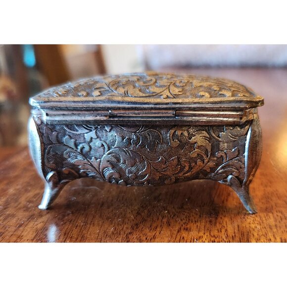 Vintage Ornate Jewelry Trinket Box With Red Velvet Lining - Picture 4 of 5
